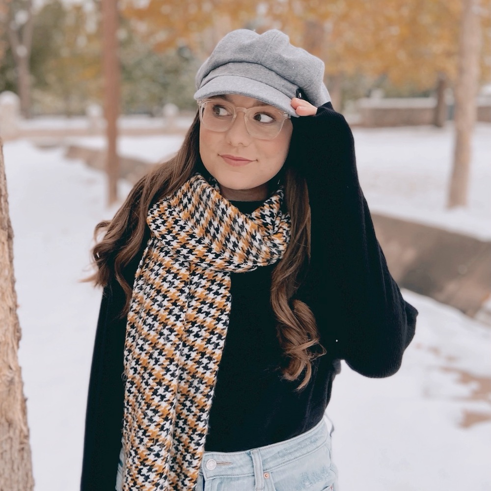 Meet your Posher, Hannah